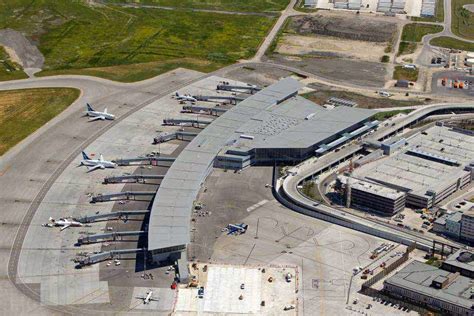 flights from manila to winnipeg|flights to philippines winnipeg.